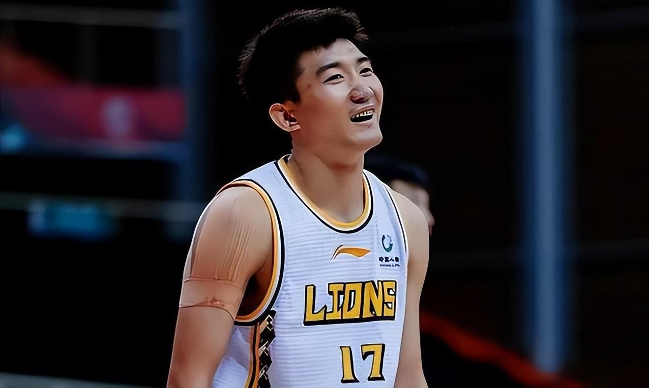 上海队翻盘骑士,孙铭徽高光表现 上海队翻盘骑士,孙铭徽高光表现