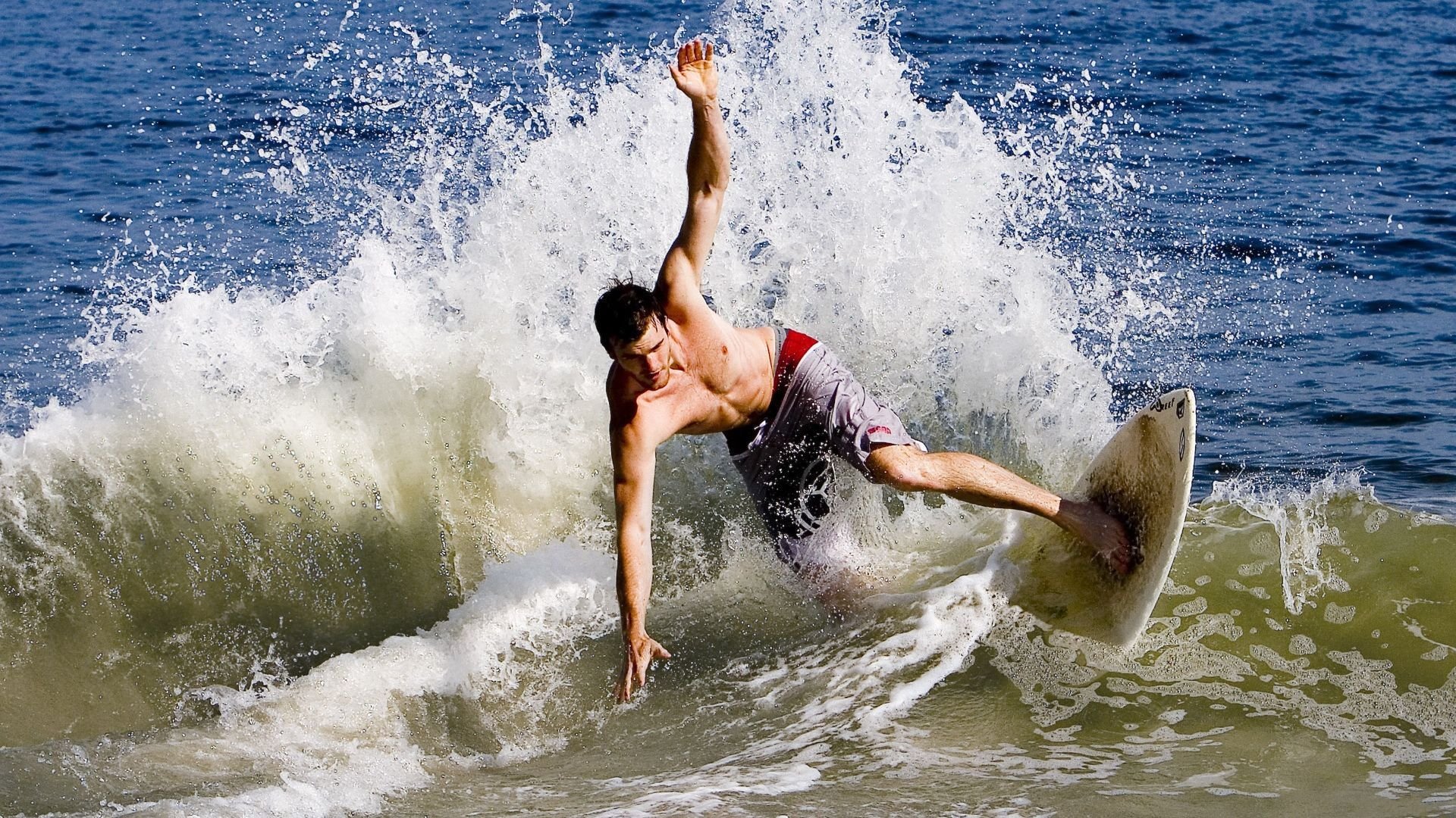 阿坎吉爆发，奥地利铁壁如何制霸皇家社会